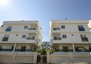 Комплекс 500 м до моря в районе Кушкаваи Коньяалты