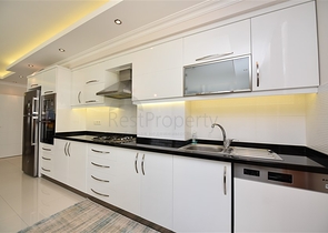 Просторная квартира 2+1 на аренду в европейском районе Алании