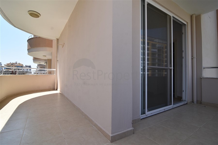 Просторные трехкомнатные апартаменты в Махмутлар