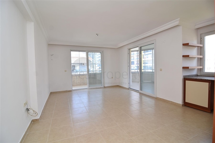 Просторные трехкомнатные апартаменты в Махмутлар