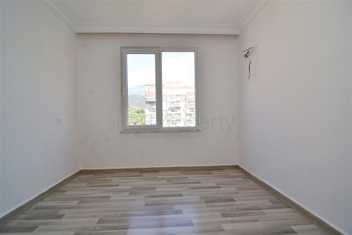 Просторные трехкомнатные апартаменты в Махмутлар