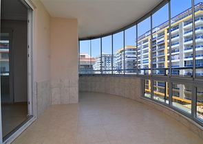 Просторные трехкомнатные апартаменты в Махмутлар