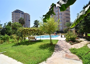 Просторные трехкомнатные апартаменты в Махмутлар