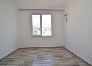 Просторные трехкомнатные апартаменты в Махмутлар