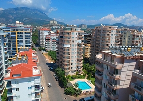 Просторные трехкомнатные апартаменты в Махмутлар