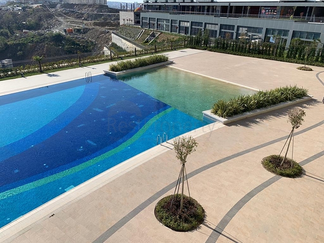 Трёхкомнатная квартира по низкой цене в комплексе с видом на город