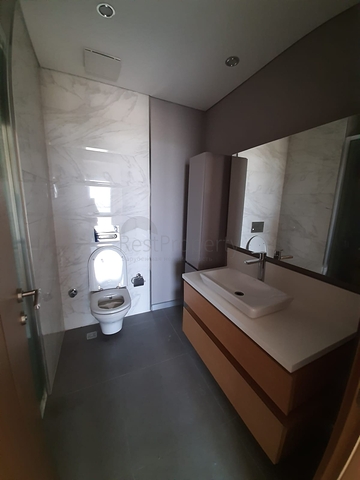 Трёхкомнатная квартира по низкой цене в комплексе с видом на город