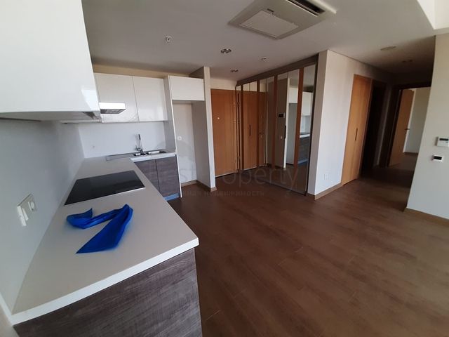 Трёхкомнатная квартира по низкой цене в комплексе с видом на город