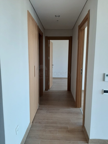 Трёхкомнатная квартира по низкой цене в комплексе с видом на город