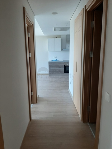 Трёхкомнатная квартира по низкой цене в комплексе с видом на город