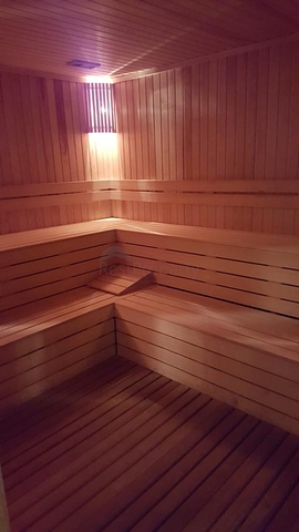 Трёхкомнатная квартира по низкой цене в комплексе с видом на город