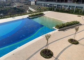 Трёхкомнатная квартира по низкой цене в комплексе с видом на город