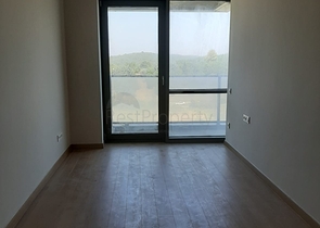 Трёхкомнатная квартира по низкой цене в комплексе с видом на город