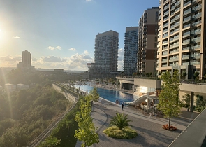 Трёхкомнатная квартира по низкой цене в комплексе с видом на город