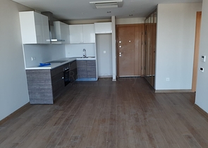 Трёхкомнатная квартира по низкой цене в комплексе с видом на город