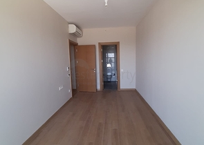 Трёхкомнатная квартира по низкой цене в комплексе с видом на город