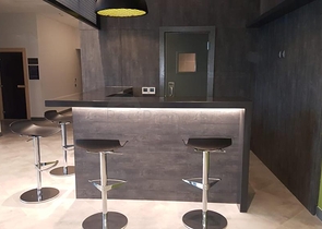 Трёхкомнатная квартира по низкой цене в комплексе с видом на город