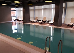 Трёхкомнатная квартира по низкой цене в комплексе с видом на город