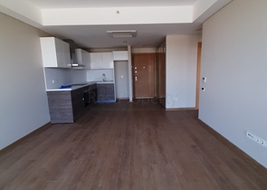 Трёхкомнатная квартира по низкой цене в комплексе с видом на город