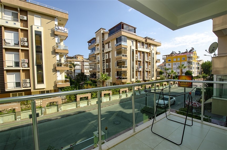 Квартира 1+1 с мебелью в Лимане Коньяалты 600 м до моря 