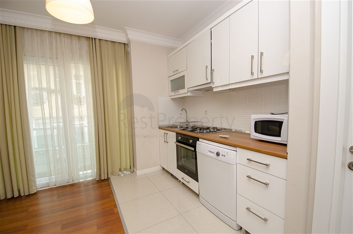 Квартира 1+1 с мебелью в Лимане Коньяалты 600 м до моря 