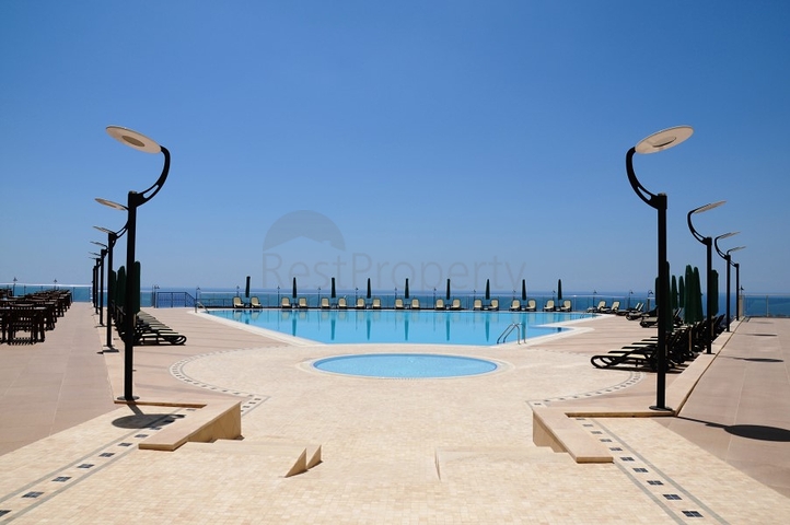 Трехкомнатные апартаменты в знаменитом комплексе