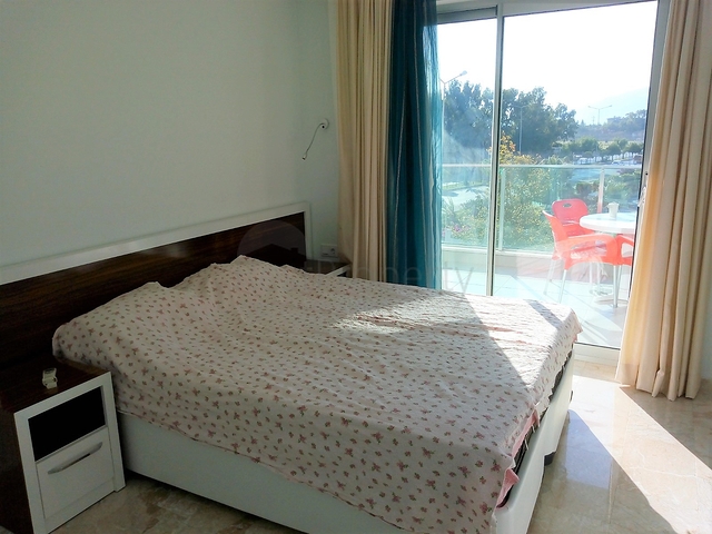 Двухкомнатная квартира с видом на море