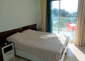 Двухкомнатная квартира с видом на море