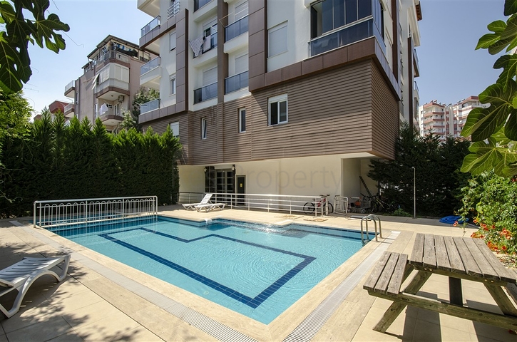 Квартира 2+1 с мебелью в 250 метрах от моря в Анталии