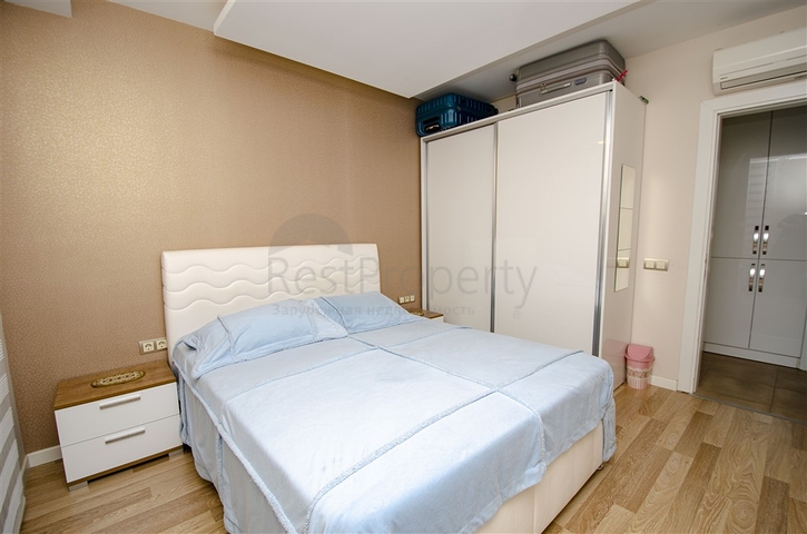 Квартира 2+1 с мебелью в 250 метрах от моря в Анталии