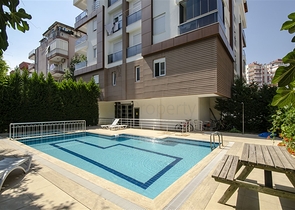 Квартира 2+1 с мебелью в 250 метрах от моря в Анталии