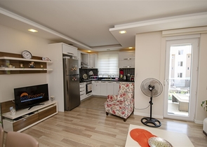 Квартира 2+1 с мебелью в 250 метрах от моря в Анталии