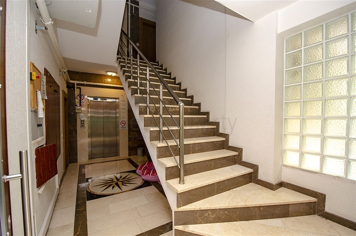 Квартира 1+1 с мебелью в комплексе 350 м до моря