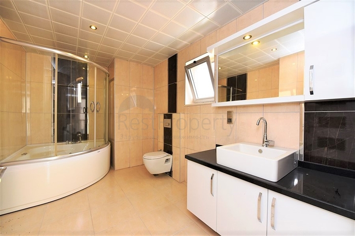 Двухэтажная вилла в районе Каргыджак