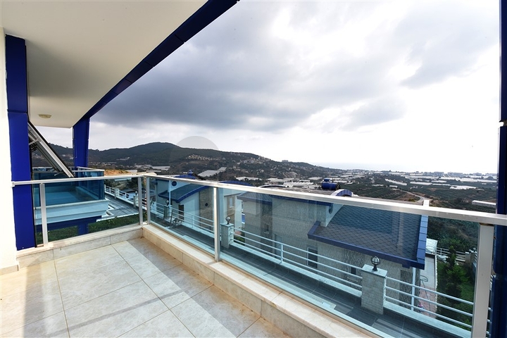 Двухэтажная вилла в районе Каргыджак