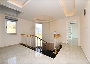 Двухэтажная вилла в районе Каргыджак