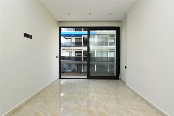 Трехкомнатная квартира в новом современном комплексе