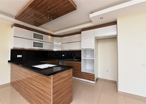 Квартира с тремя спальнями в Махмутларе