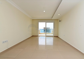 Квартира с тремя спальнями в Махмутларе