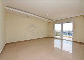 Квартира с тремя спальнями в Махмутларе