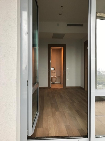 Двухкомнатная квартира с балконом в знаменитом комплексе