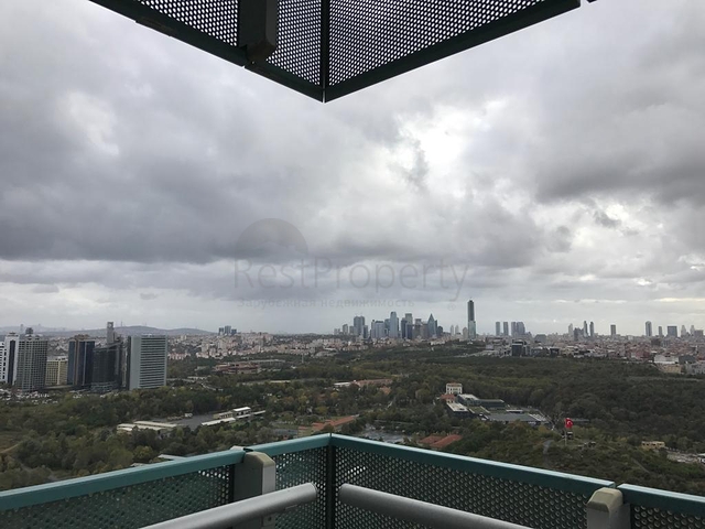 Двухкомнатная квартира с балконом в знаменитом комплексе