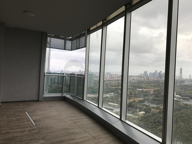 Двухкомнатная квартира с балконом в знаменитом комплексе