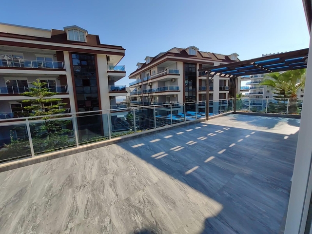 Вилла с собственным бассейном в Джикджилли