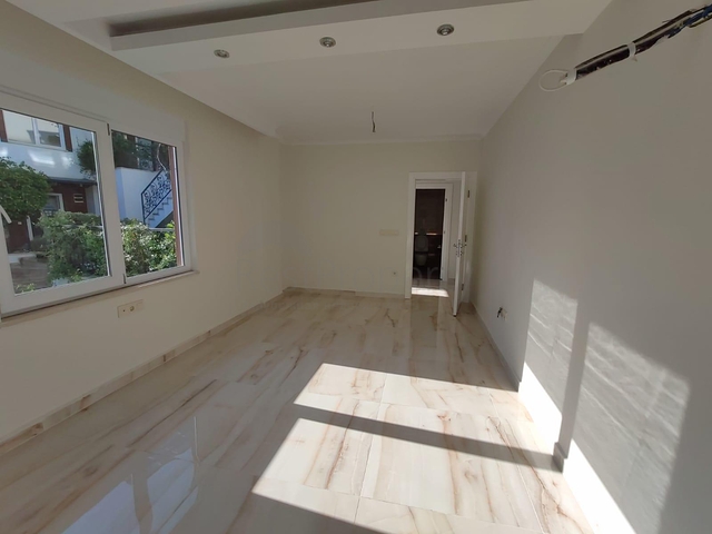 Вилла с собственным бассейном в Джикджилли