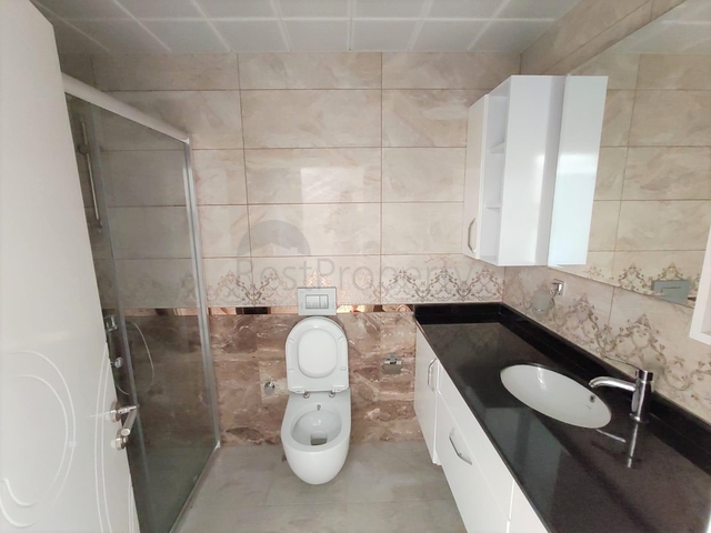 Вилла с собственным бассейном в Джикджилли