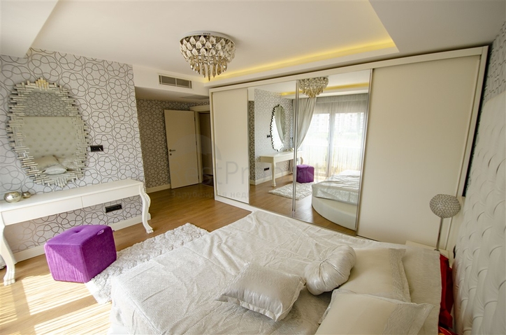 Квартира 3+1 в комплексе премиум класса в Унжалы Коньяалты 