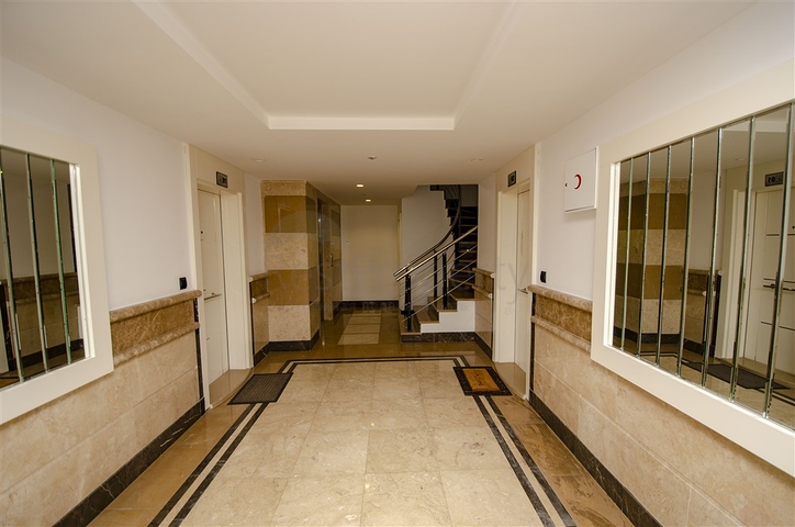 Квартира 3+1 в комплексе премиум класса в Унжалы Коньяалты 