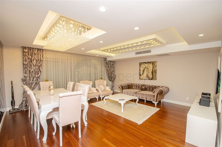 Квартира 3+1 в комплексе премиум класса в Унжалы Коньяалты 