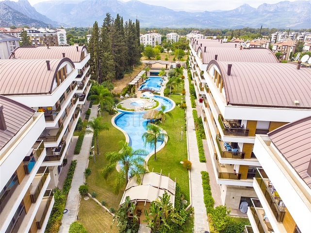 Квартира 3+1 в комплексе премиум класса в Унжалы Коньяалты 